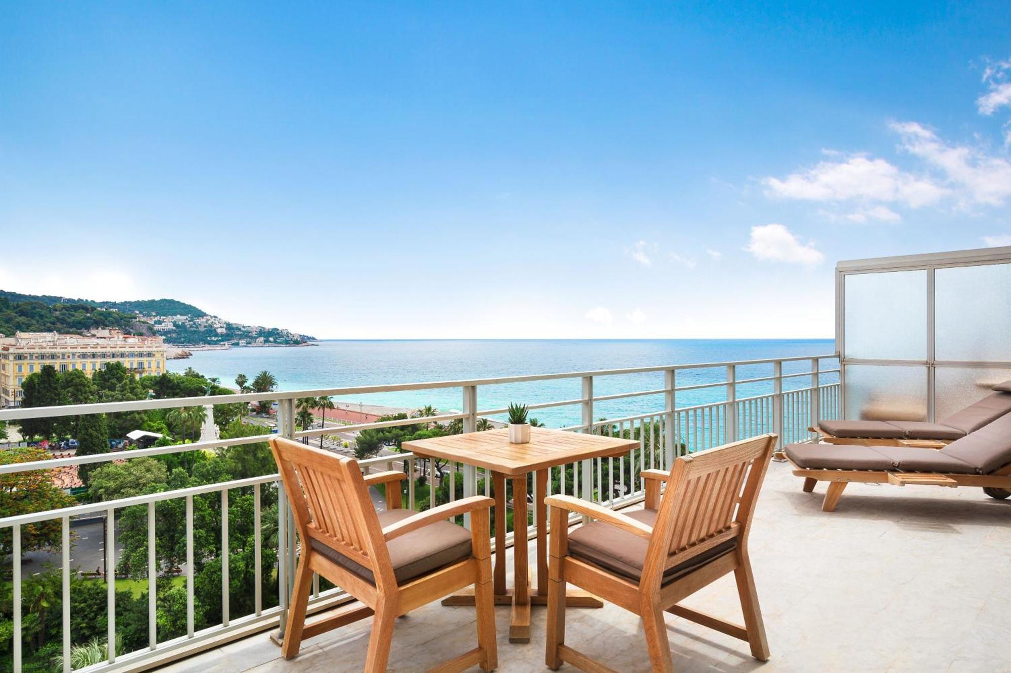 Junior Suite Garden View